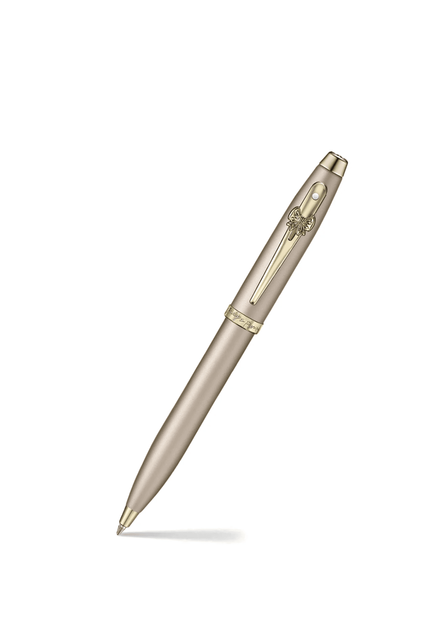 Bolígrafo Sheaffer 100 Emily in Paris color champán con detalles en dorado champán y clip con emblema en forma de lazo y emblema de Torre Eiffel en tope del capuchòn